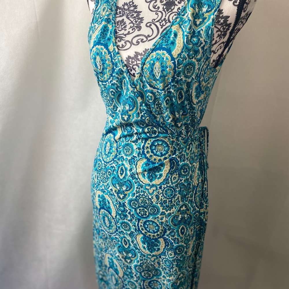 BCBG It’s a wrap! - Picture 3 of 8